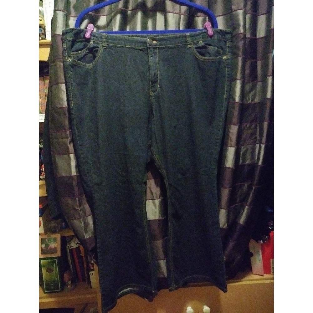 Avenue Size 28 Petite Dark Wash Flare Jeans